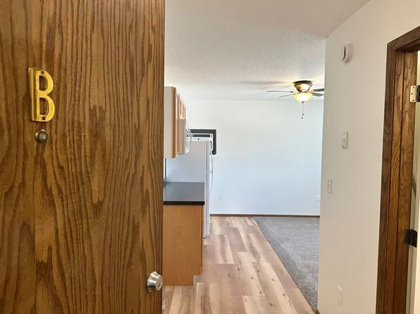 North 3002, 3002 7 1/2 Ave N #B, Fargo, ND 58102