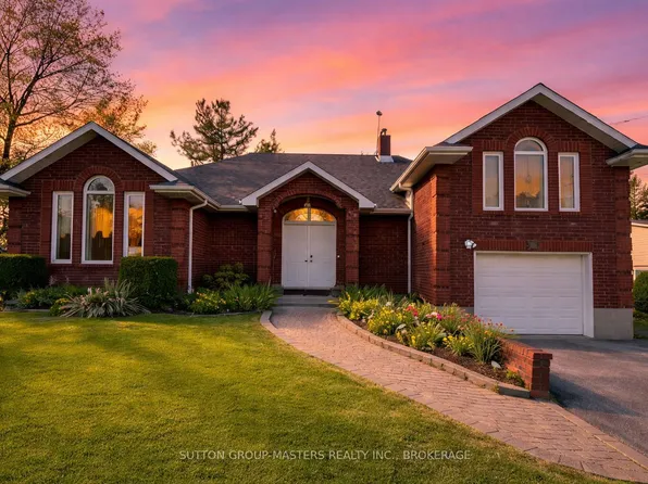 4907 Alex McLean Ln N, South Frontenac, ON K0H 1H0