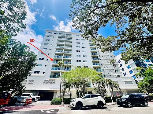 1750 James Ave #5D Photo 1