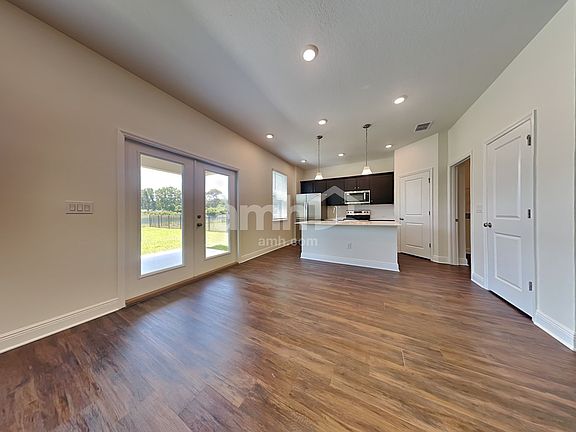 5th image of 27388 Saint Andrews Ave