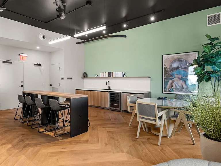 Building's Lounge