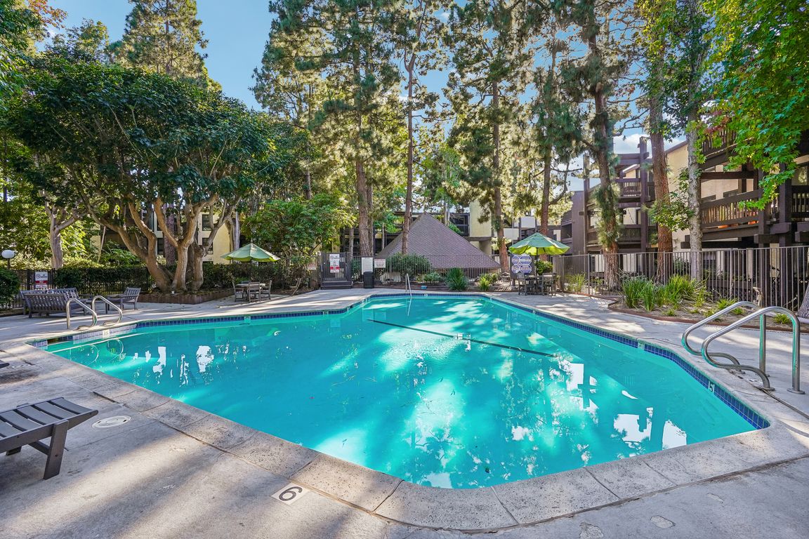 Redlands St G3092-0309-910.jpg