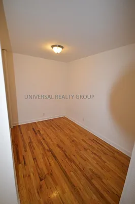 Rented by Universal Realty Group | media 26