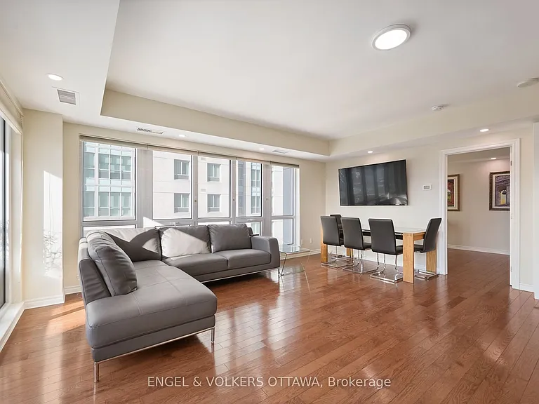 234 Rideau St #1112 — Photo 10
