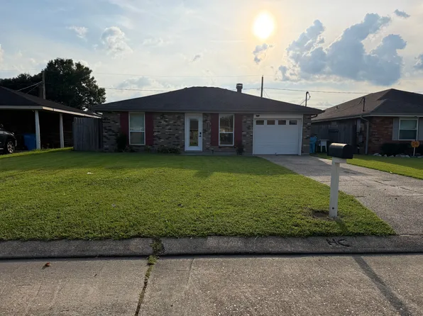157 Dianne Dr, Saint Rose, LA 70087