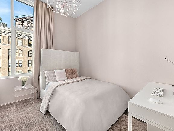 5th image of 475 Greenwich St APT 4B