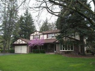 1745 Del Ogier Dr, Glenview, IL 60025