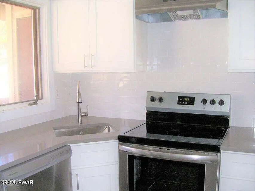 2 bed, 2.0 bath, 840 sqft, $1,600 — Photo 2