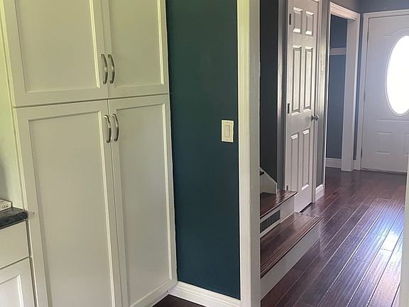 5th image of 2113 Holly Leaf Ln