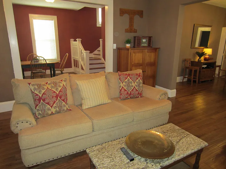 1115 N 6th Ave — Photo 13