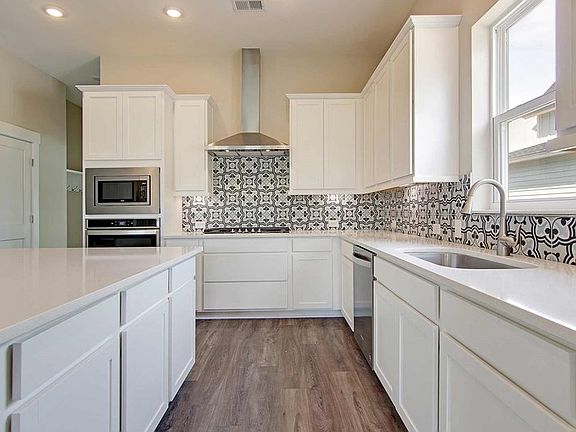 The Ridgeview - Kitchen