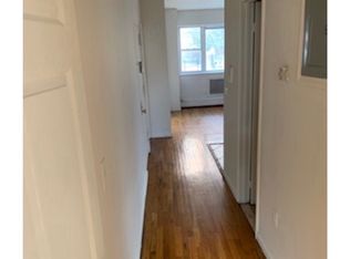 806 E 216th St #3, Bronx, NY 10467