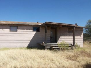 10065 S Axe Head Dr, Hereford, AZ 85615