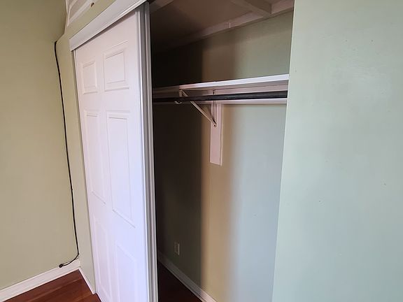4th image of 2129 Grant Ave #B