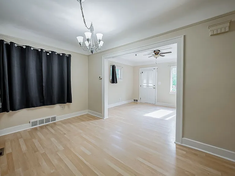 358 S Marshall St — Photo 10