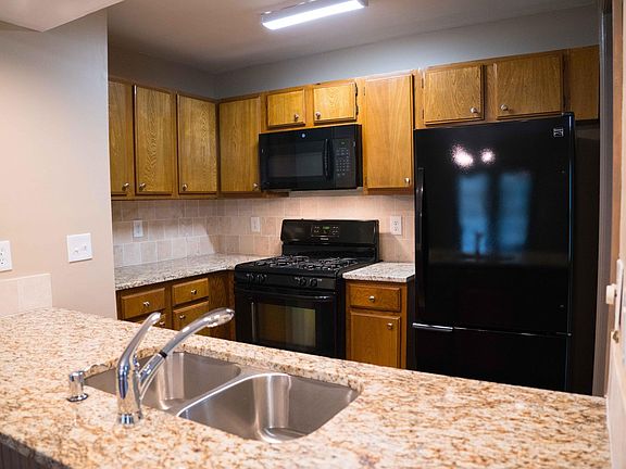 Kitchen - New Granite, Appliances