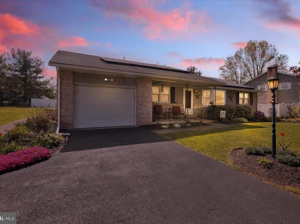 50 Gilbertsville Rd, Gilbertsville, PA 19525