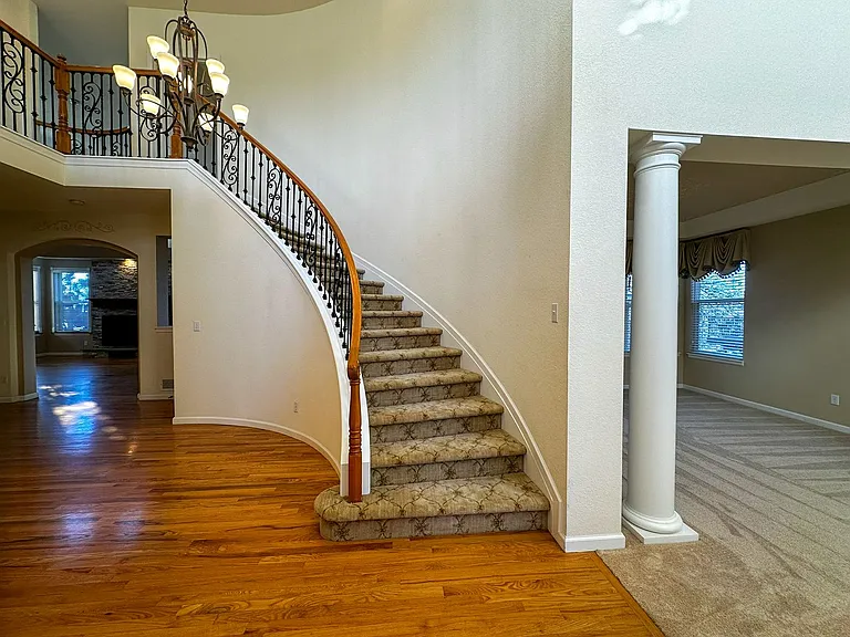7856 Stonedale Dr — Photo 7