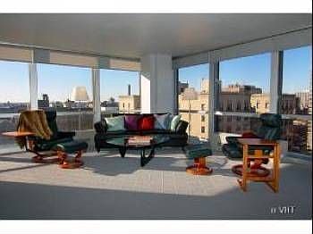 1st image of 340 W Diversey Pkwy APT 916