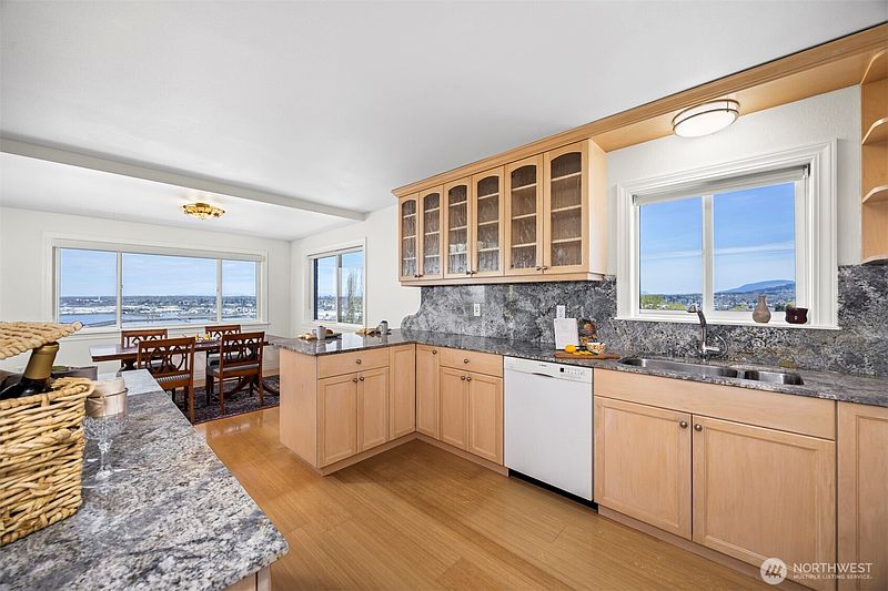 3rd image of 715 N Garden Street #303