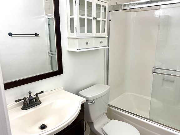 2nd image of 18645 Hatteras St Unit 267