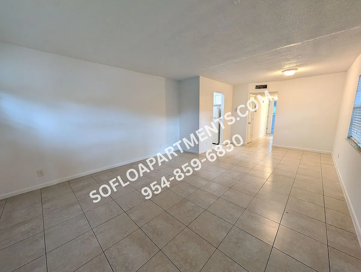 Building Photo - 481 Sunshine Dr