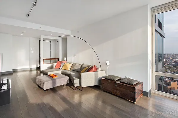 Sold by Oxford Property Group | media 3