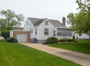 933 S 5th St, Princeton, IL 61356