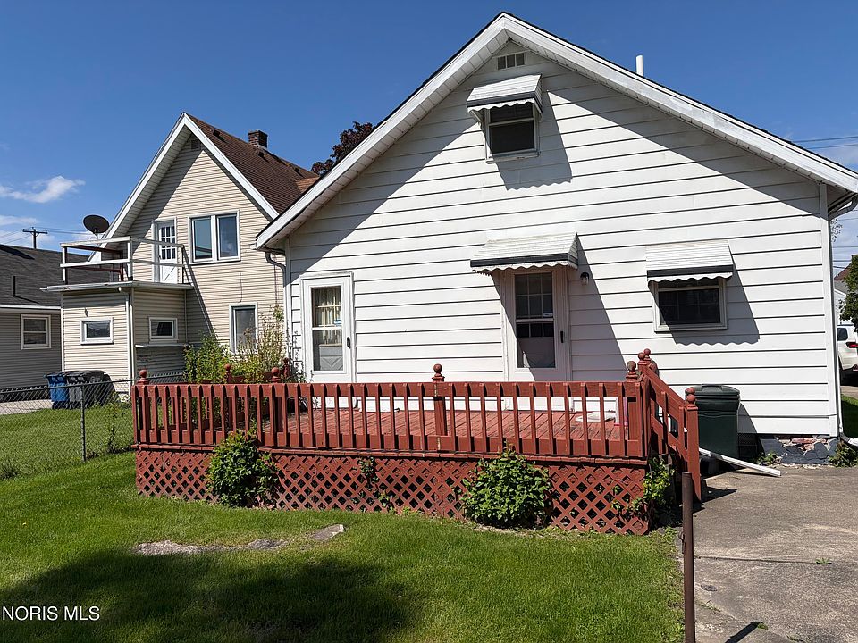 2nd image of 1735 Selkirk St