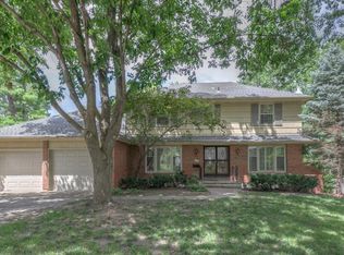42 E 106th Ter, Kansas City, MO 64114
