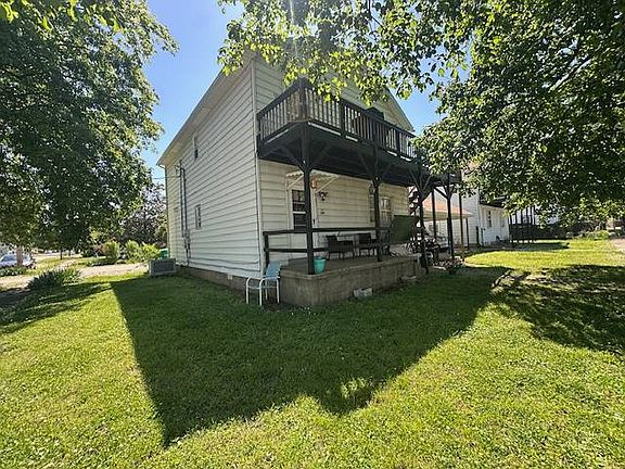 2nd image of 702 East St
