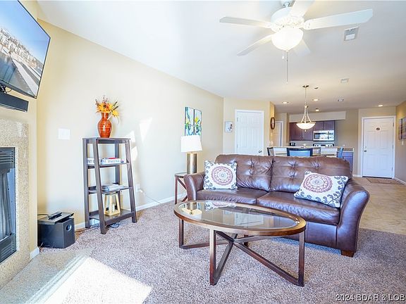 5th image of 601 Park Place Dr #2C