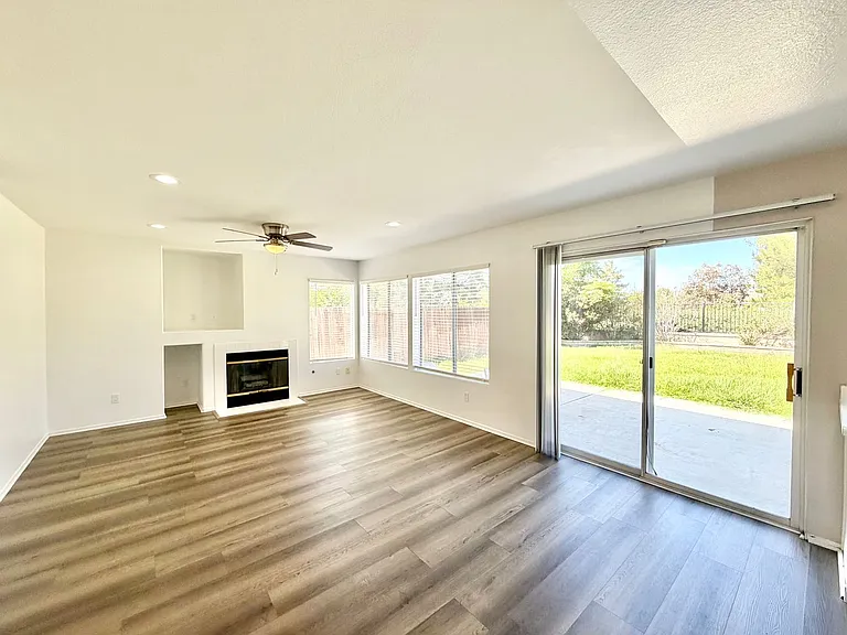 43391 Calle Morita — Photo 10