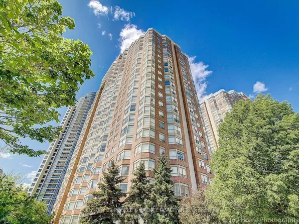 335 Webb Dr, Mississauga, ON