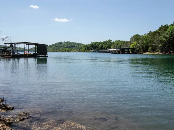 21337 Black Oak Dr, Garfield, AR 72732