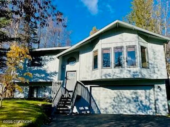 9200 Cam Island Cir, Eagle River, AK 99577