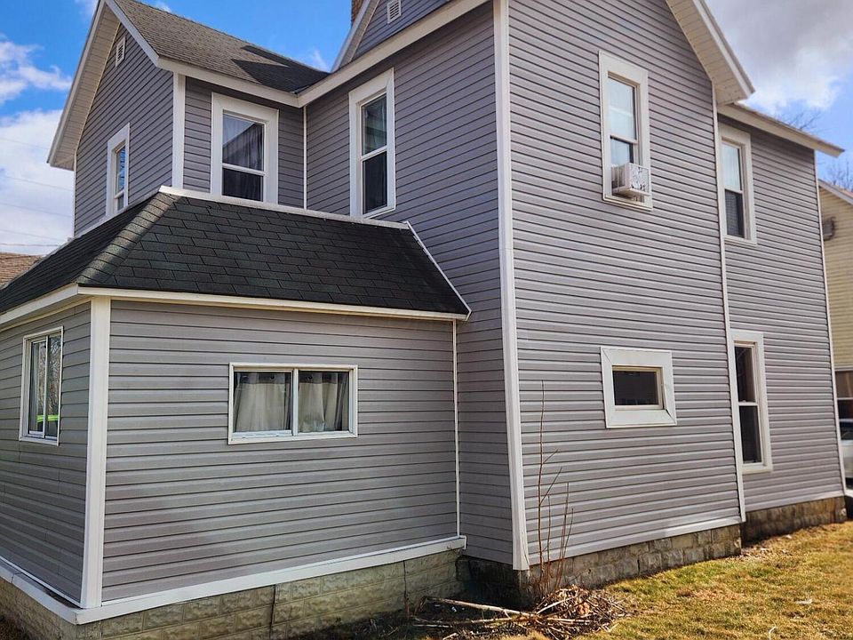 1st image of 881 E Church St