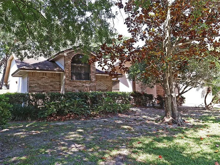 5722 Bay Side Dr — Photo 1