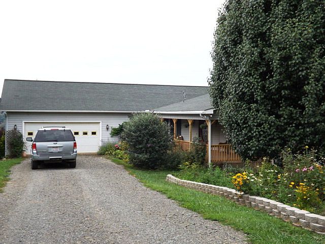 1st image of 213 Turkey Trot Ln