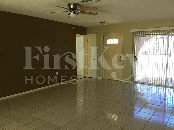 3rd image of 8801 N Bermuda Dr