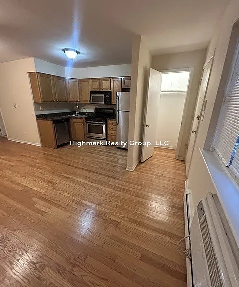 4056 N California Ave #2C — Photo 1