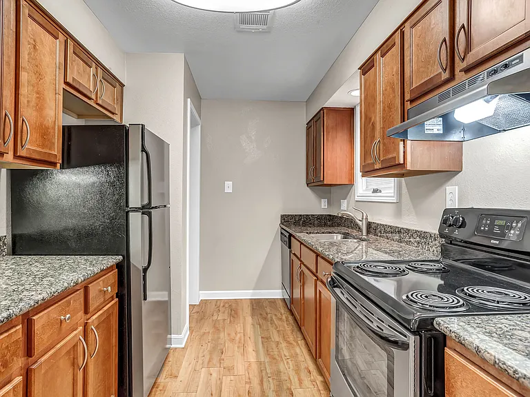 The Tuscany Apartments — Photo 30