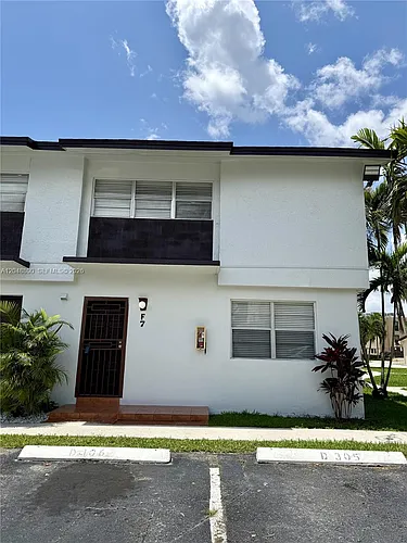 20 SW 108th Ave #F7 Photo 1
