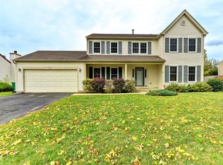 1941 Sprucewood Ln, Gurnee, IL 60031