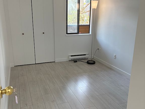 5th image of 7297 Moffatt Rd