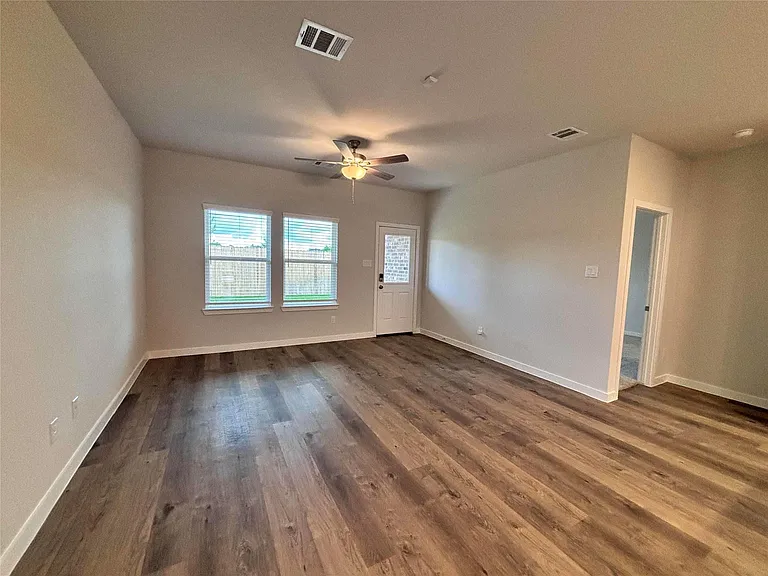 32506 Timber Point Dr — Photo 4