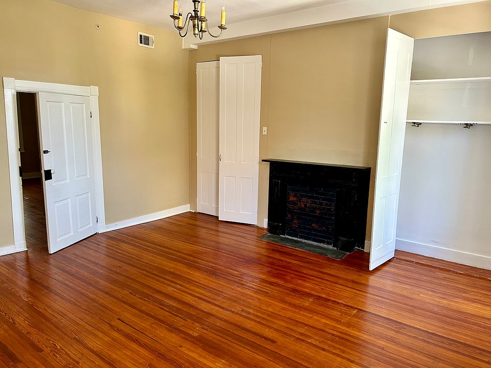 1st image of 41 N Court St APT 3