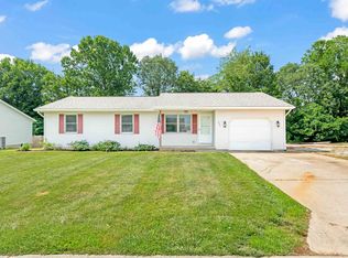 433 W Blackfoot Dr, Ellettsville, IN 47429
