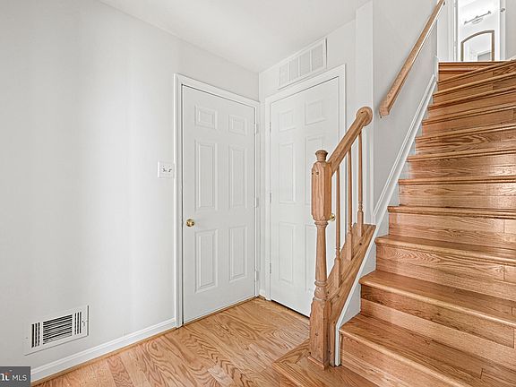 5th image of 14439 Fallscliff Ln #6