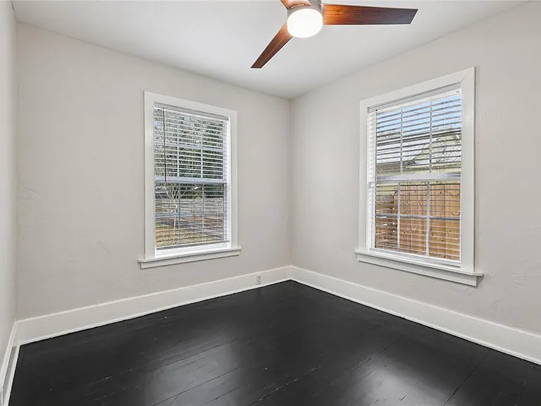 137 E Grant St — Photo 17